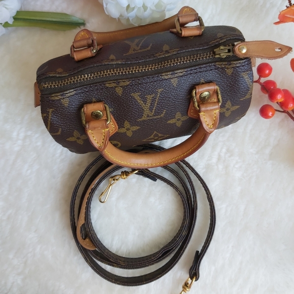 ‼️SOLD‼️ Louis Vuitton Mini Speedy with strap - Picture 15 of 16